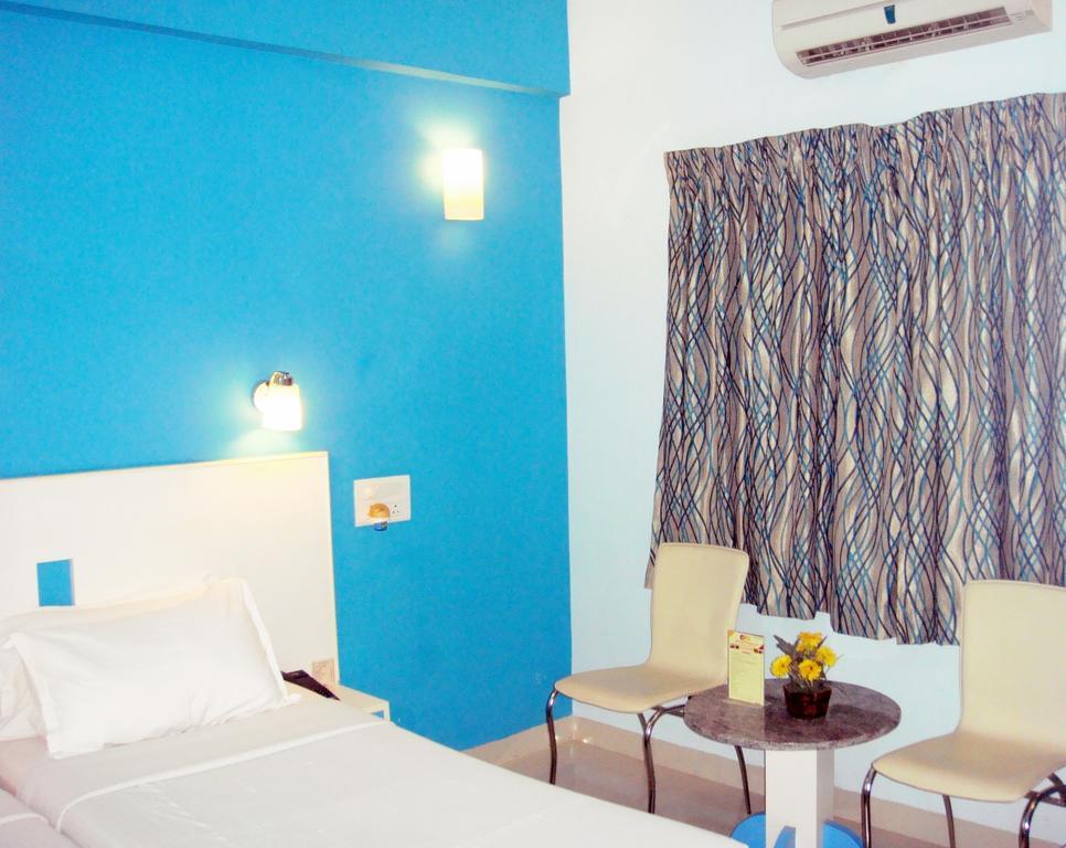 Hotel Pandian Chennai Exterior foto