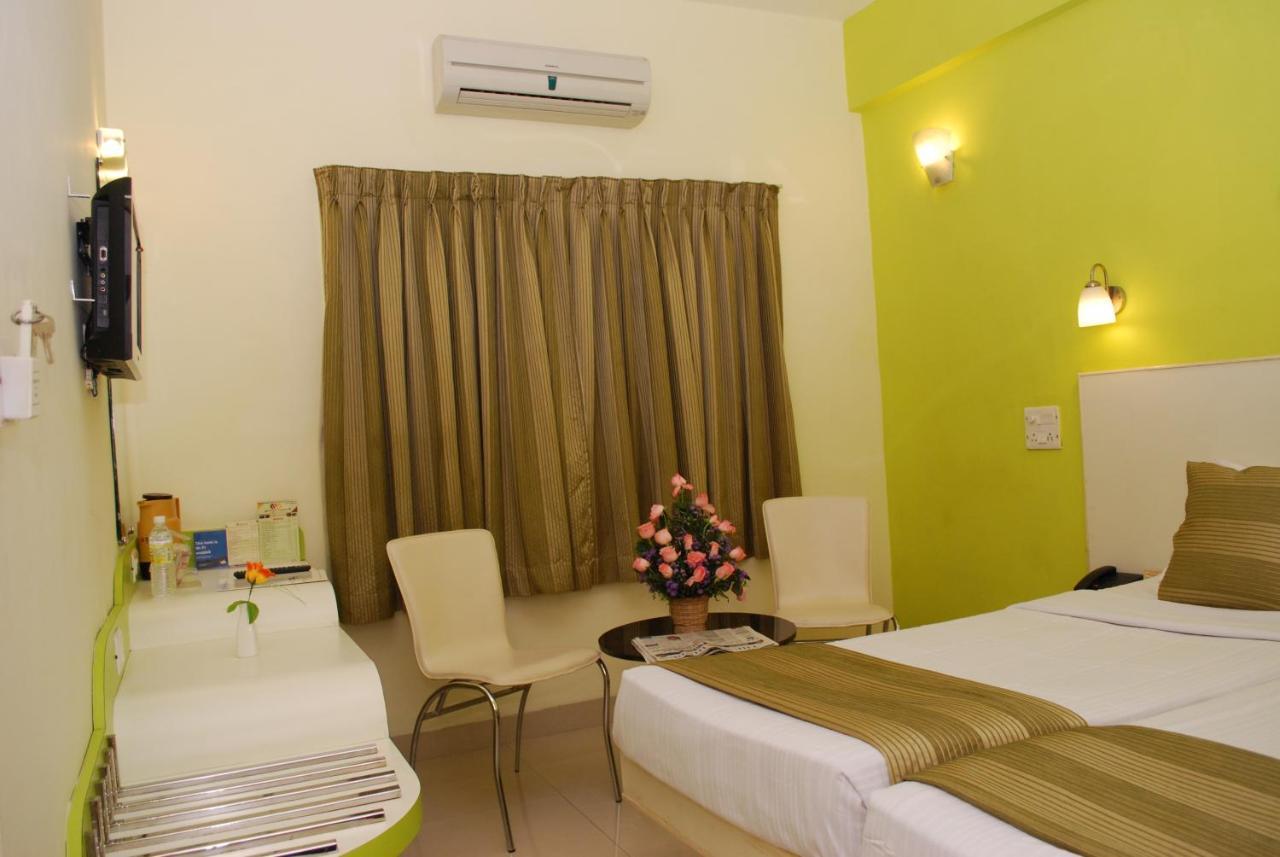 Hotel Pandian Chennai Exterior foto