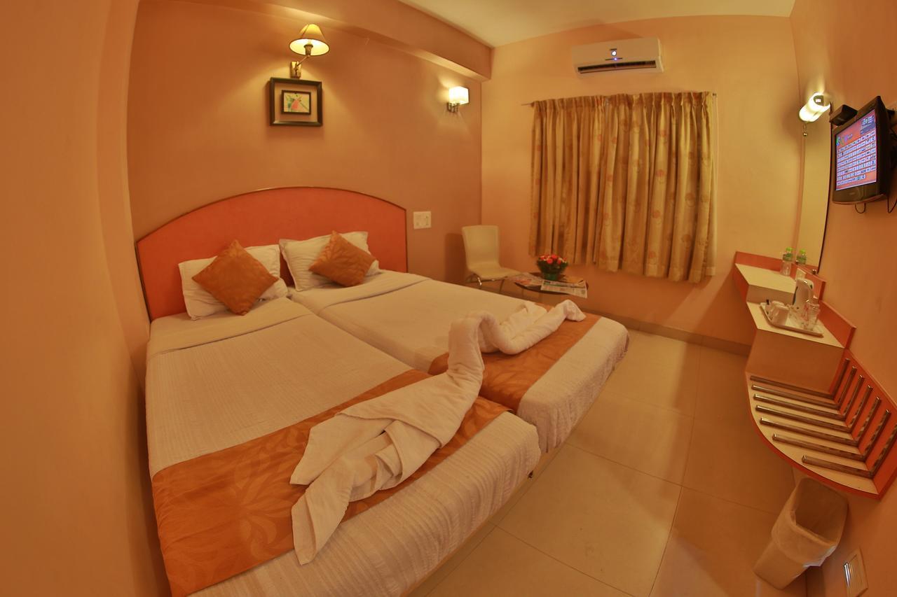 Hotel Pandian Chennai Exterior foto